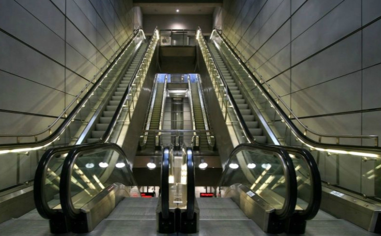 南京自動(dòng)扶梯原理以及緊急止停方法介紹 南京自動(dòng)扶梯原理以及緊急止停方法介紹